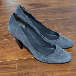 Enzo Angiolini Gray Suede Heels